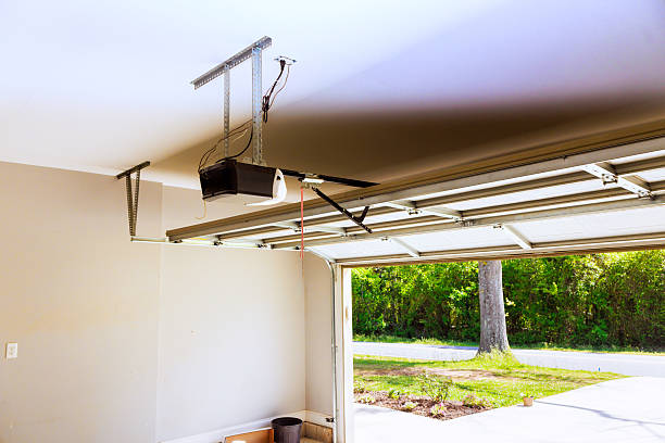 Top rated local Garage Door Panel Replacement specialists in Powderly, TX